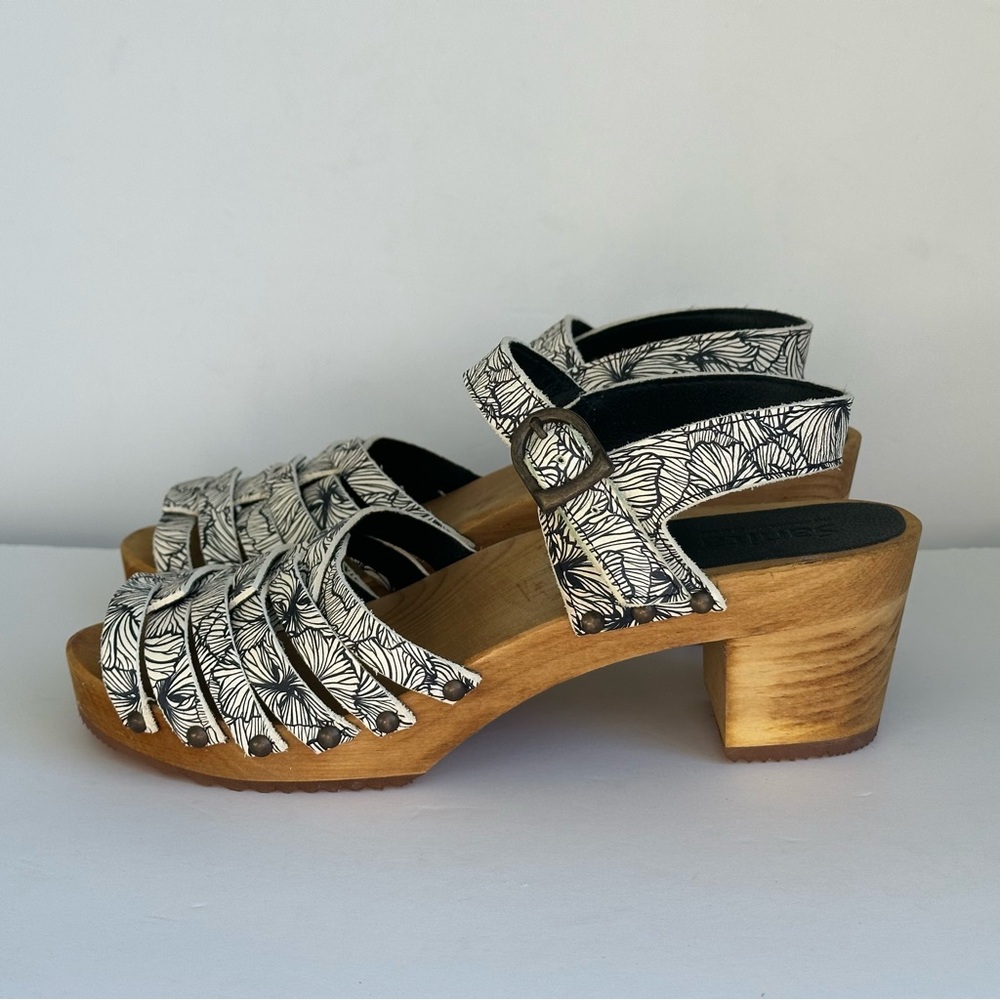 SANITA Mida Sandal - Black & White